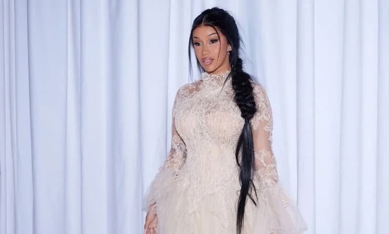 Cardi B 被指控袭击保安