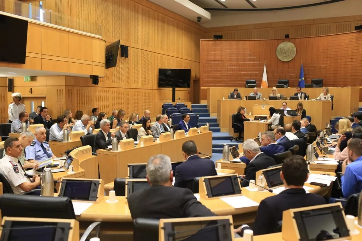 Βουλή: Εξετάσεις για τις ευθύνες της πυρκαγιάς στη Λεμεσό