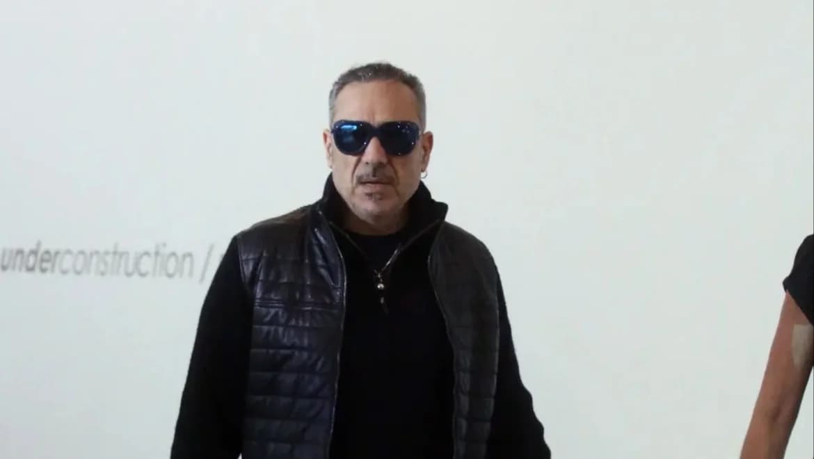 נוטיס ספקיאנאקיס: הופעה פומבית נדירה בוורקיזה