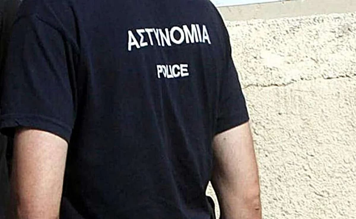 Larnaka: Wegen Betrugs verhaftet, Polizisten angegriffen