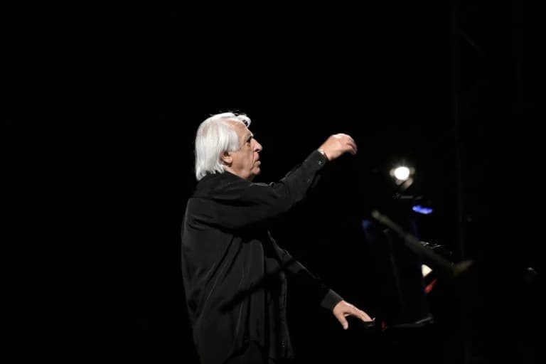 Χρήστος Λεοντής: Αριστοφάνεια στο Ηρώδειο με Σταμάτη Κραουνάκη