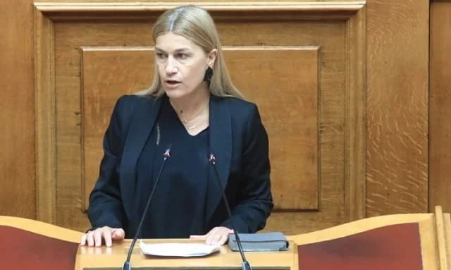 Σέβη Βολουδάκη: Βανδαλισμός στο πολιτικό γραφείο της βουλευτή