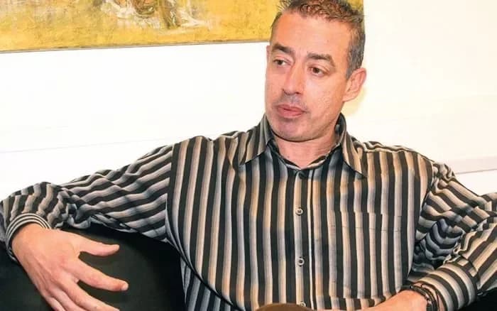 Caso Giannakis: Solicitud de clemencia tras la suspensión de cargos