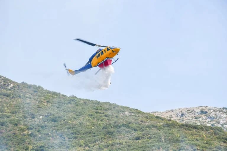 El municipio de Parga agradece al departamento de bomberos y a los voluntarios por la respuesta al incendio