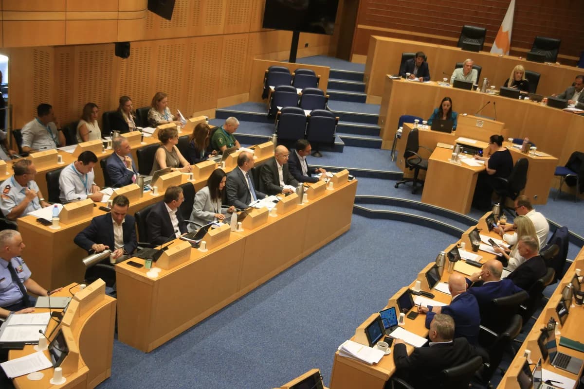 Πυρκαγιά Λεμεσού: Ένταση και νέα ερωτήματα στη συνεδρία της Βουλής