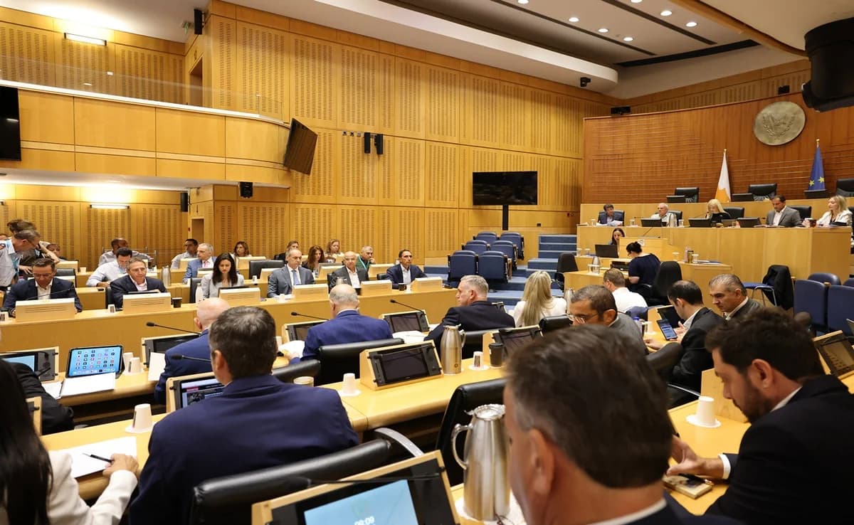 Έκθεση της Βουλής για τις ευθύνες της φονικής πυρκαγιάς στη Λεμεσό