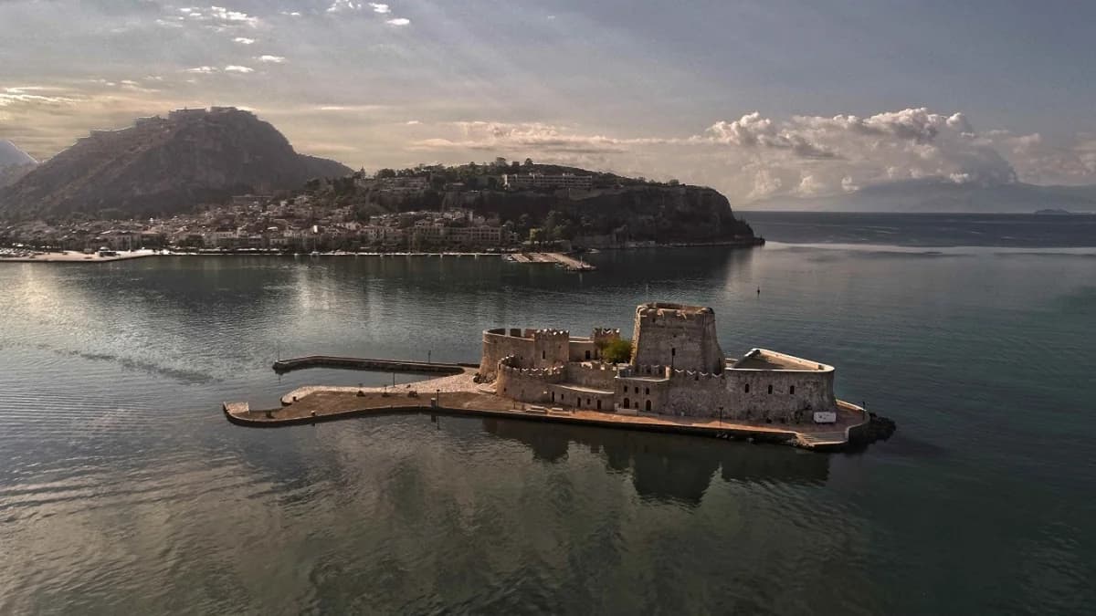 National Geographic: Nafplio, 'Greece's Most Romantic Seaside Town'