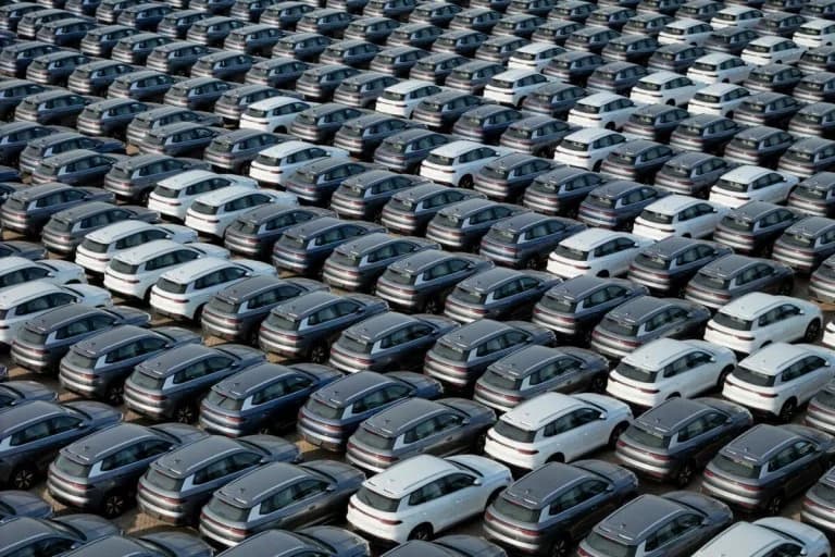 Klimawandel: Dunkle Autos heizen Städte auf - Neue Forschung