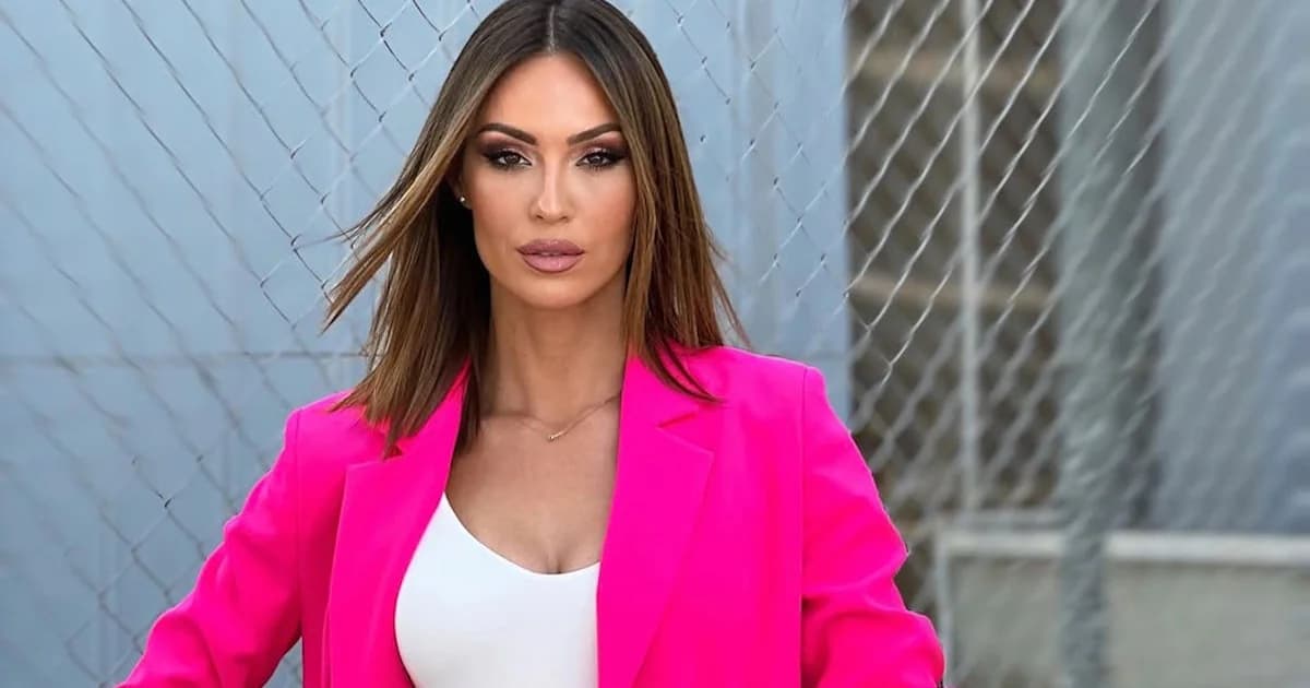 דורה פנטלי: יום נישואין ראשון עם יאניס מרמבליוטאקיס