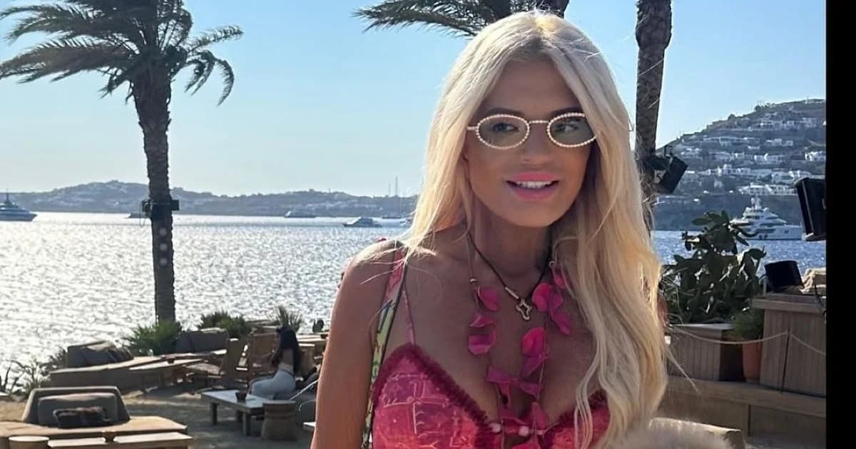 Η Μαρίνα Σταυράκη ευχήθηκε στον γιο της, Αλέξανδρο, με σπάνιες φωτογραφίες