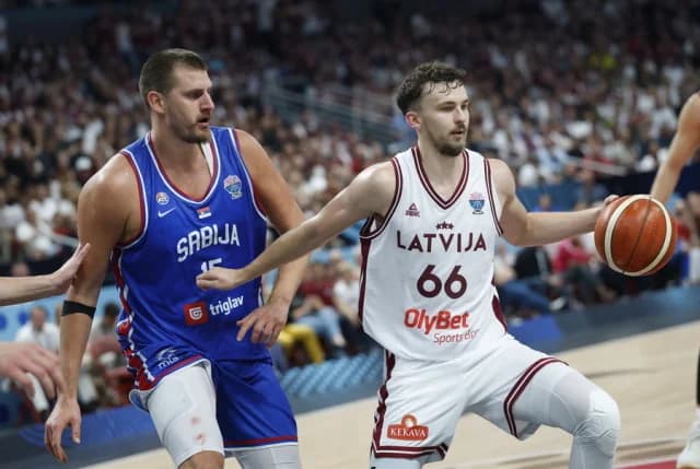 EuroBasket 2025: Serbia - Latvia 84-80, Undefeated with Jokic's 39 Points