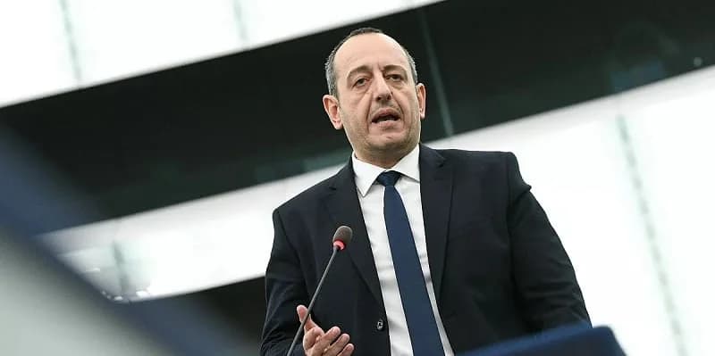 Geadis zu Akar: Die Türkei hat mit der Besetzung Zyperns keinen Platz in der EU