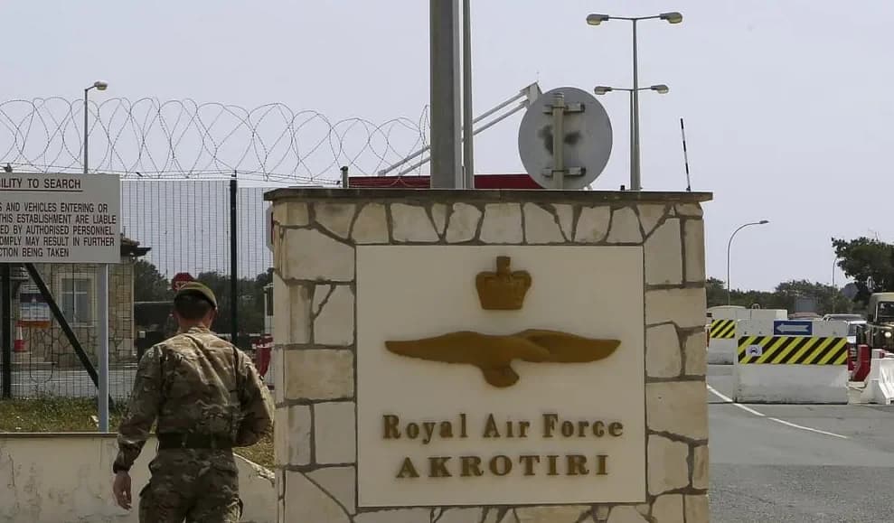 Schlägerei zwischen jungen Frauen auf britischen Basen in Akrotiri
