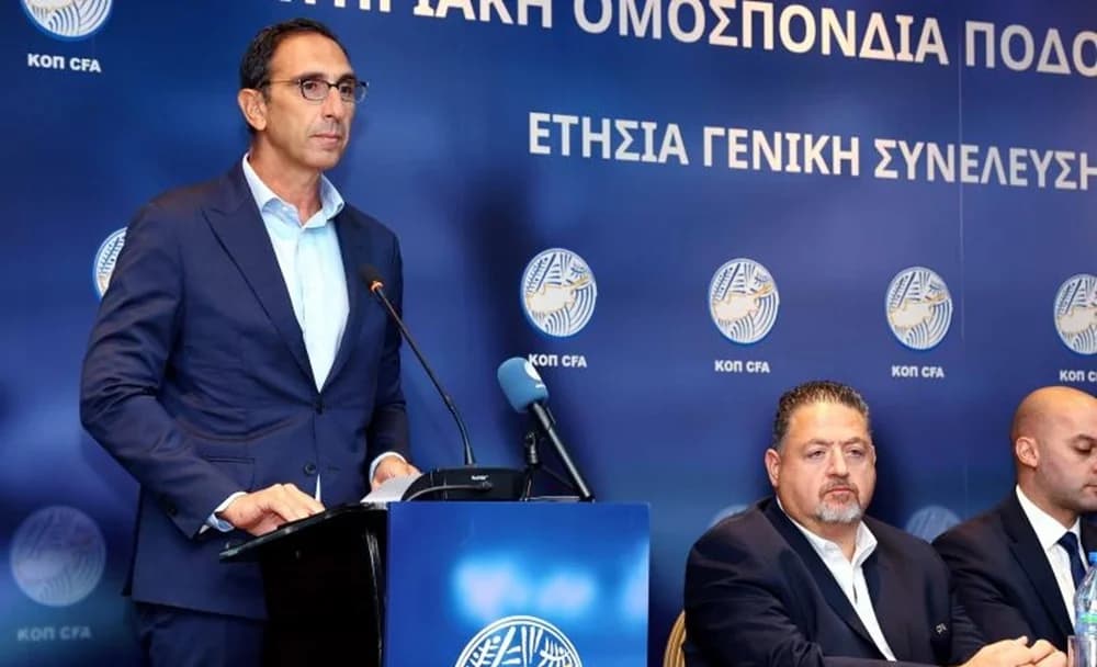 Innenminister verspricht staatliche Unterstützung für Fußball