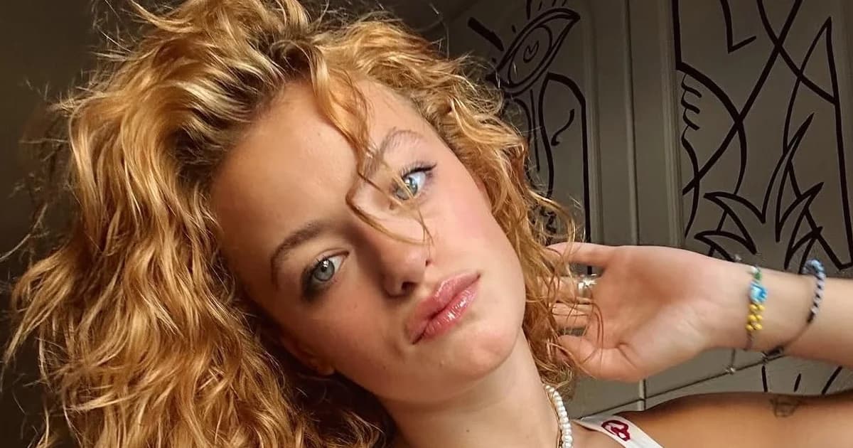 Η Γκάια Μερκούρη και η ολόσωμη φόρμα ως σύμβολο ανεξαρτησίας
