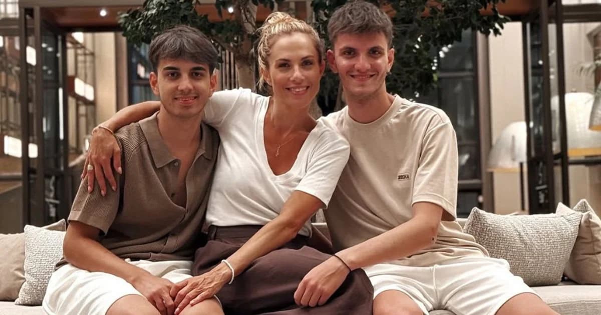 Doretta Papadimitriou: Zärtlicher Post mit ihren Söhnen
