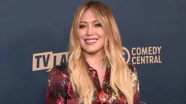 Хилари Дафф сыграет главную роль в сериале «Милая уродина»