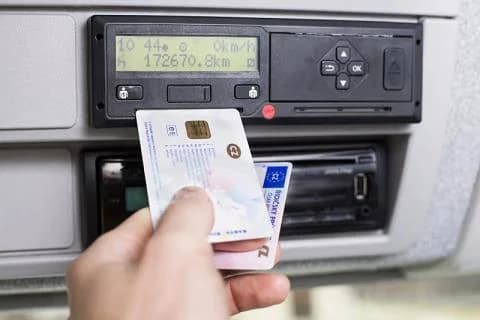 Obligatorischer Tachographendaten-Download für Transportunternehmen