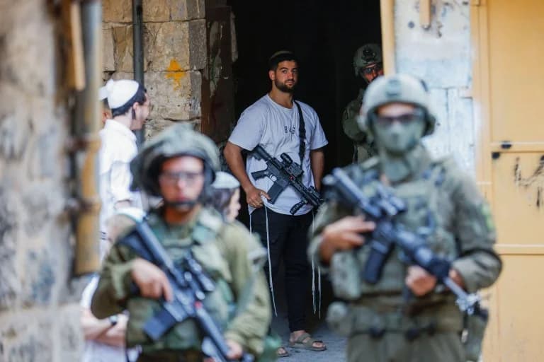 Cisjordania: El ejército israelí arresta al alcalde de Hebrón