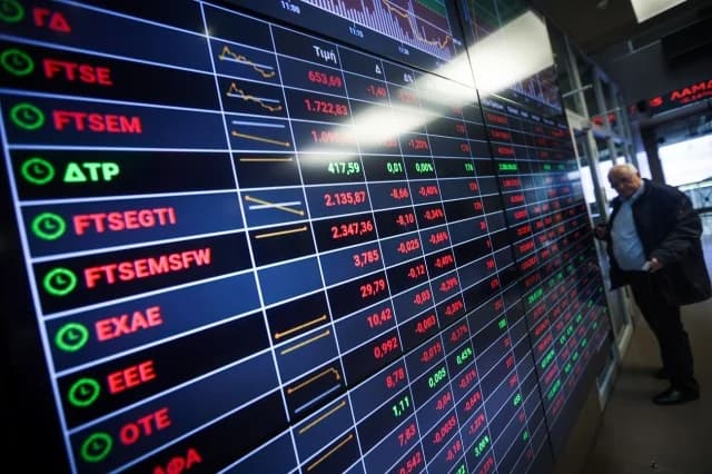 Athener Börse fällt, hält sich aber über 2.000 Punkte