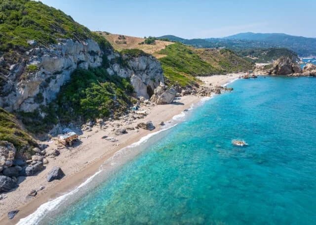 El fenómeno de las 'vacaciones falsas': Por qué la gente miente sobre sus vacaciones de verano