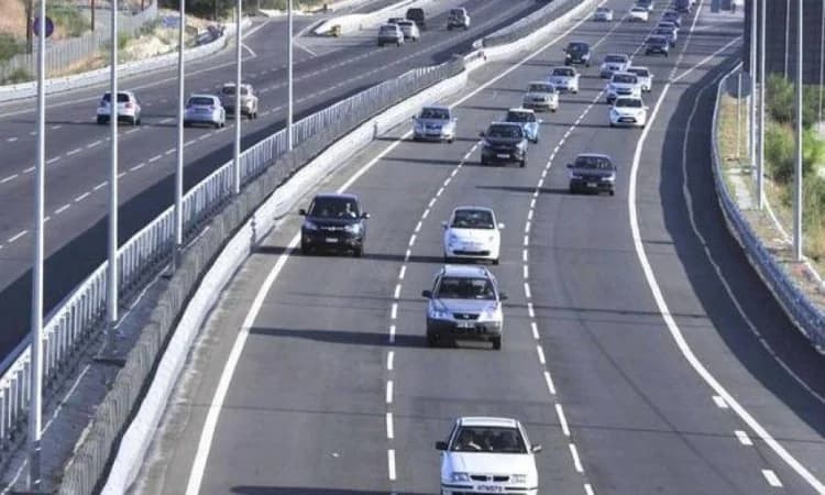 Limassol: Fahrerin nach Unfall auf Autobahn wegen Trunkenheit am Steuer verhaftet