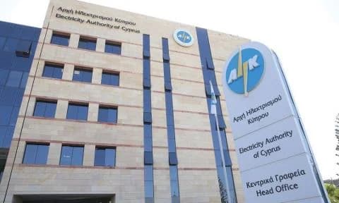 עובדי חברת החשמל של קפריסין ישתתפו בשביתה בת 3 שעות על תוספת יוקר המחיה