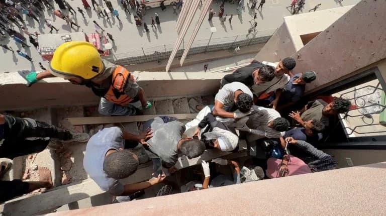 עזה: AP סותרת את נתניהו לגבי התקיפה בבית החולים