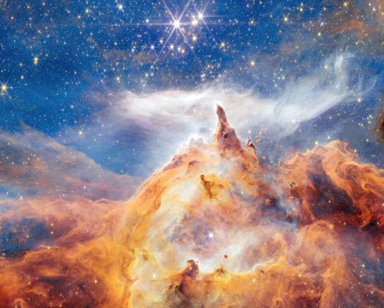 El telescopio James Webb revela el nacimiento de una estrella