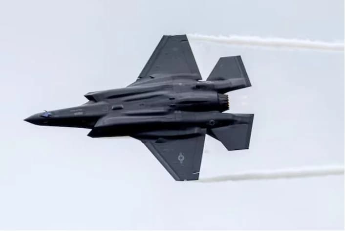 美国在委内瑞拉紧张局势中向波多黎各部署F-35战机