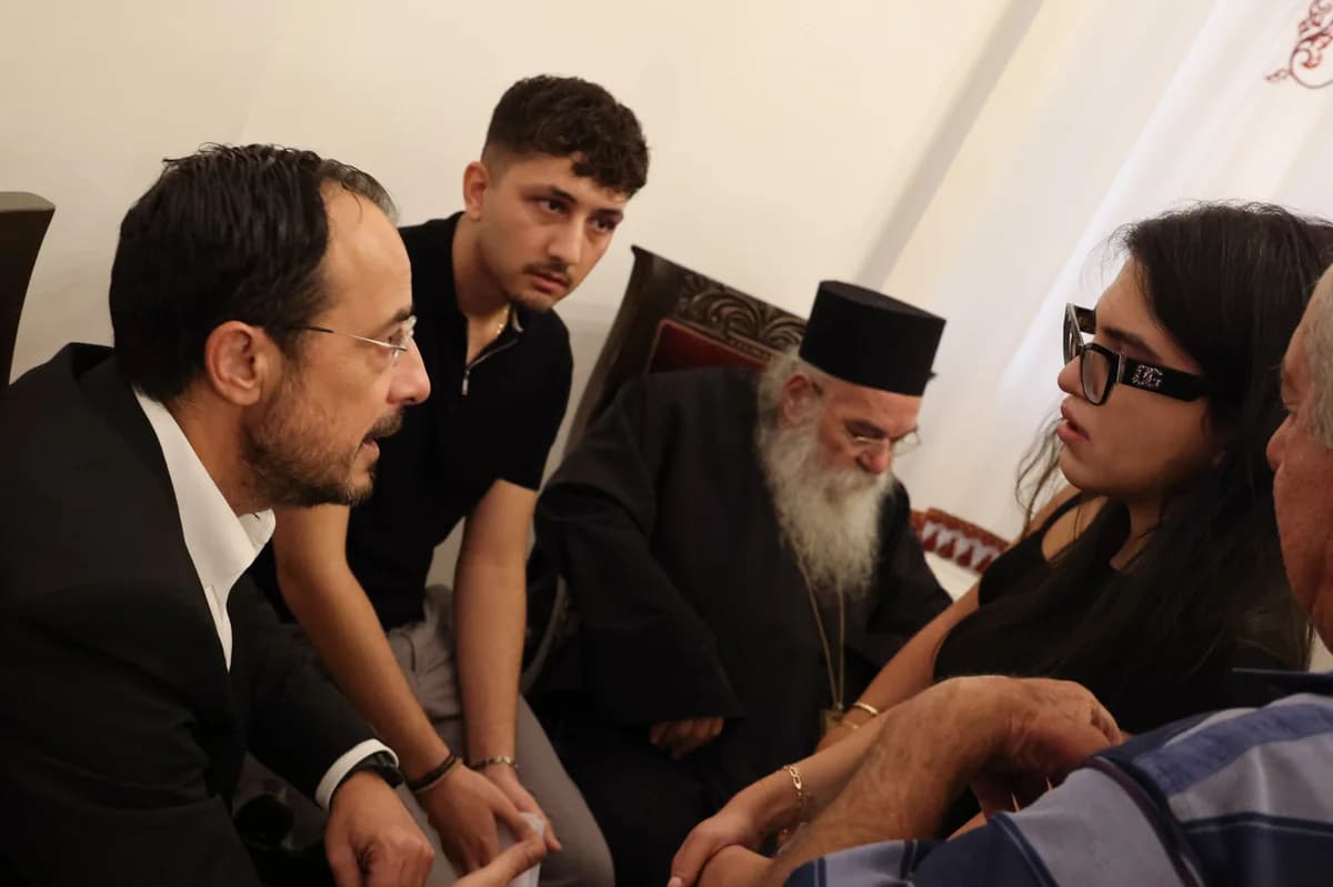 President of Cyprus: State Stands by Relatives of Helios Victims
