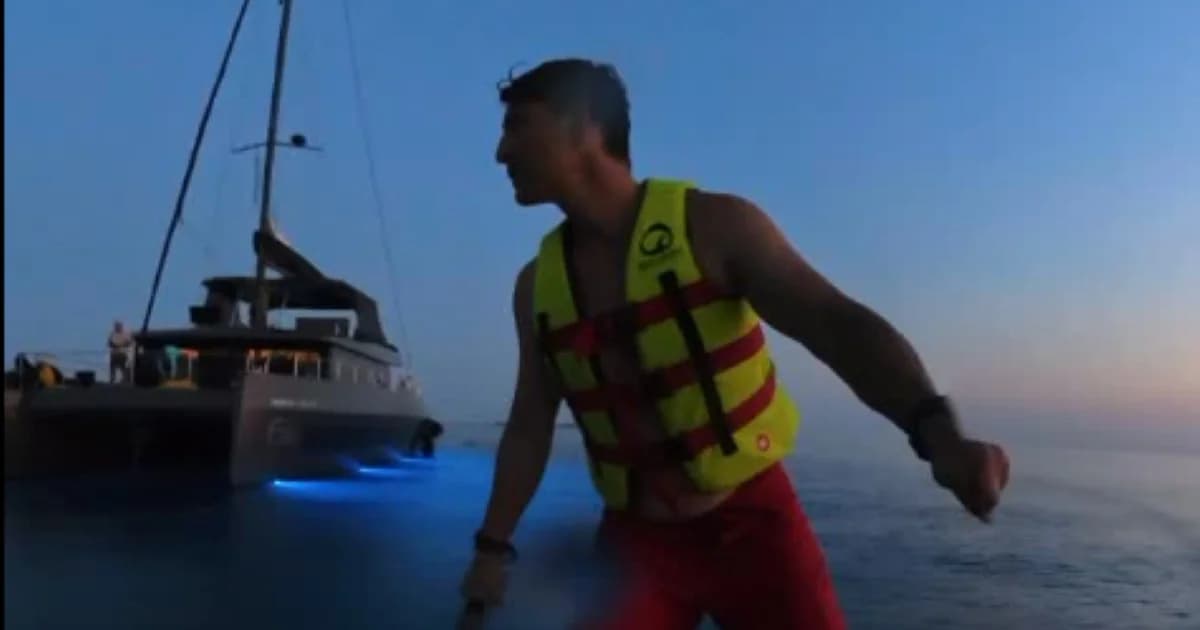 Sakis Rouvas: Verabschiedet sich mit Surfen vom Sommer!