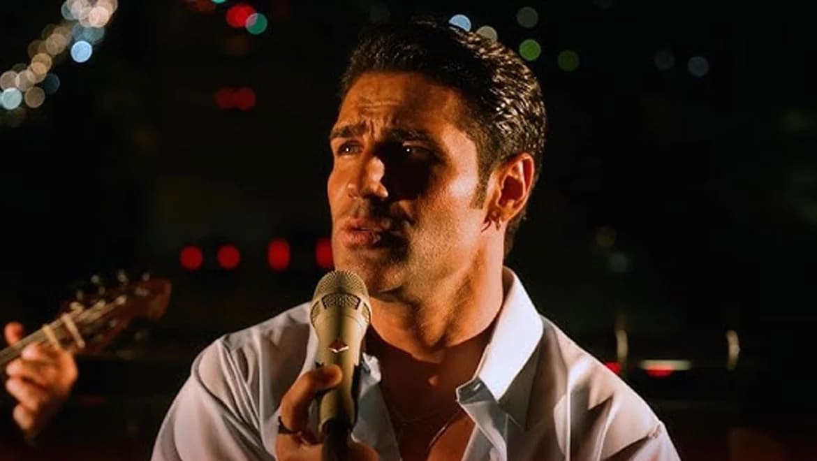 Petros Iakovidis veröffentlicht neuen Song 'Kapnogona' mit Musikvideo