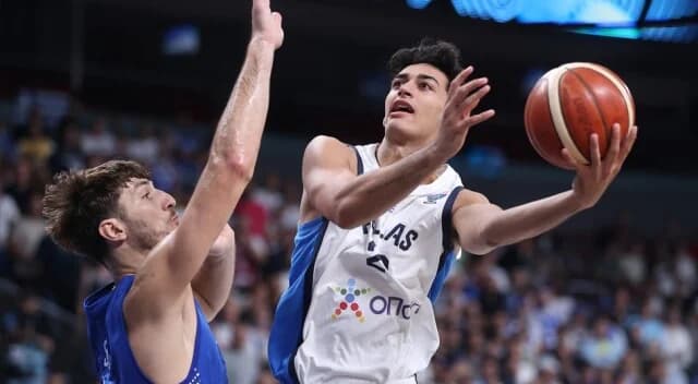 Eurobasket 2025: Εντυπωσιακό καλάθι του Σαμοντούροβ κόντρα στο Ισραήλ