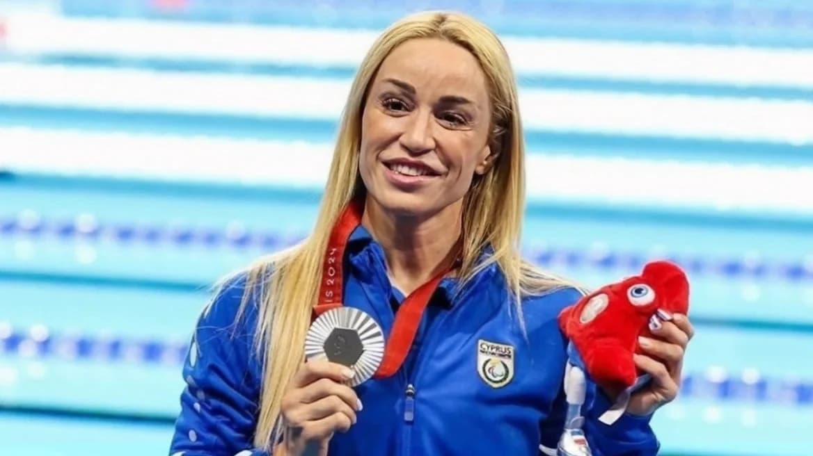 Taxifahrer verweigert Paralympionikin Karolina Pelendritou die Fahrt wegen Blindenhund