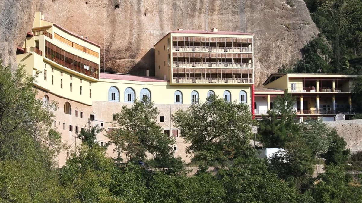 Kalavryta: Abt des Mega Spilaio Klosters wegen Ikonenhandels verhaftet