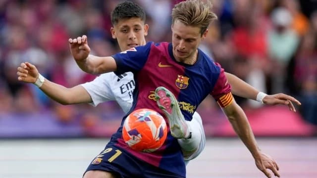 Preocupación en Barcelona: Frenkie de Jong lesionado
