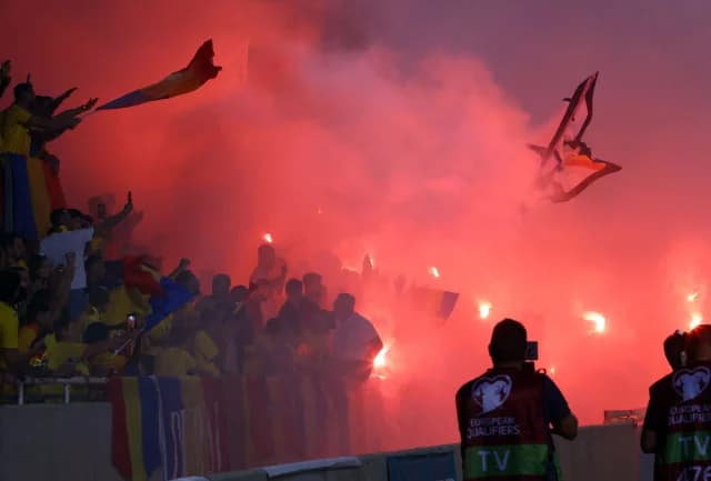 Fackeln im GSP-Stadion: Sicherheitsfragen werden aufgeworfen