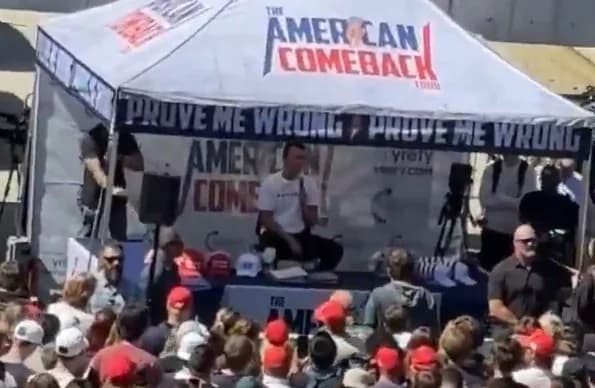 Charlie Kirk, konservativer Aktivist und Trump-Verbündeter, bei Universitätsveranstaltung angeschossen