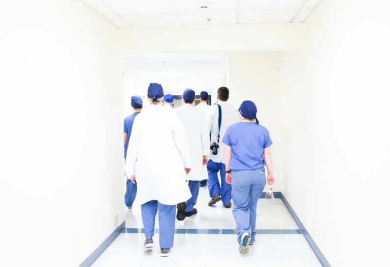 Griechenland: Schlusslicht in der EU bei Beschäftigten im Gesundheitswesen, Eurostat-Daten zeigen