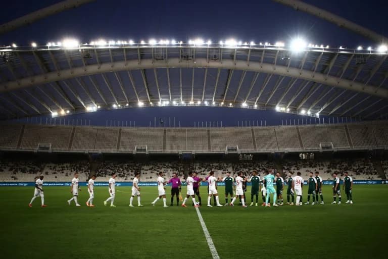 因 OAKA 体育场施工，OFI-PAOK 比赛改至 Leoforos 体育场举行