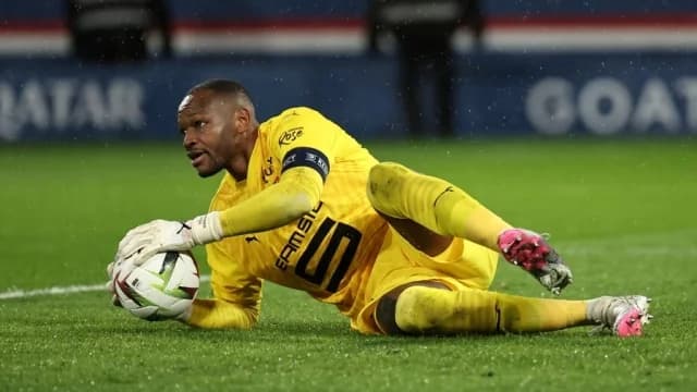 Frankreich: Steve Mandanda beendet Karriere mit 40