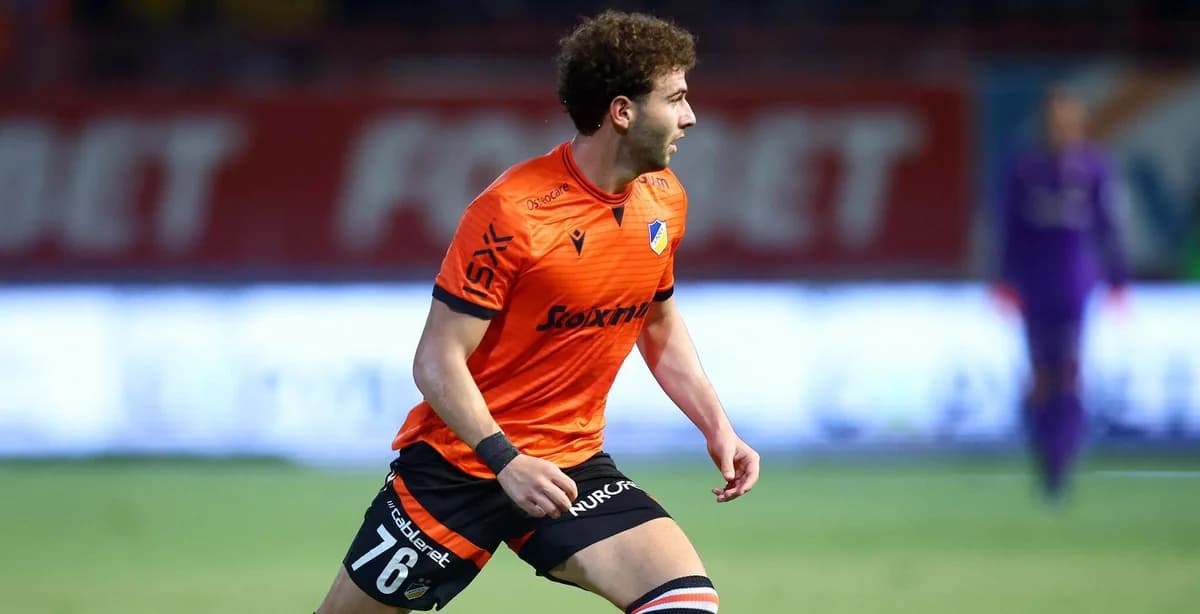 Stelios Vrontis verlängert bei APOEL und wechselt auf Leihbasis zu Al Fayha