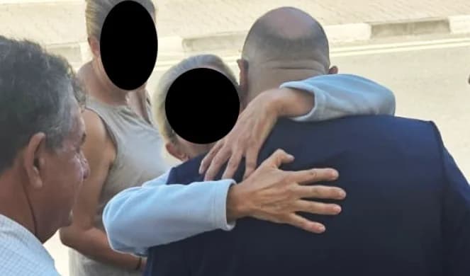 Emotionale Szenen bei Freilassung griechischer Zyprioten