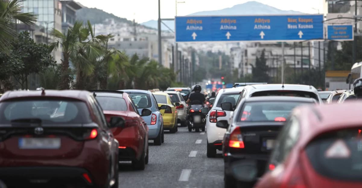 Ελλάδα: Αυστηρότερος ΚΟΚ με πρόστιμα έως 8.000 ευρώ