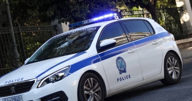 רודוס: נעצרה משפיעת אופנה עם קוקאין ורוד