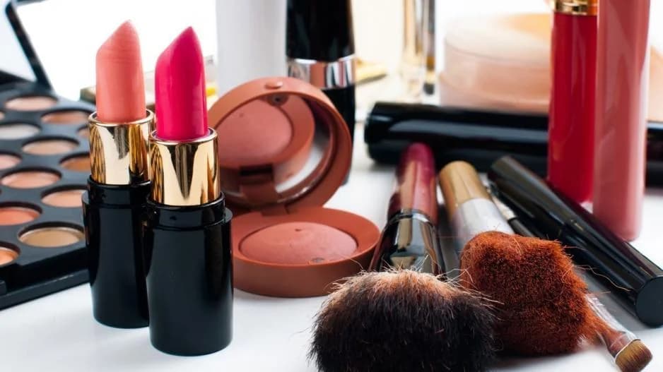 ¡Advertencia! Productos cosméticos peligrosos en el mercado – Consulte la lista