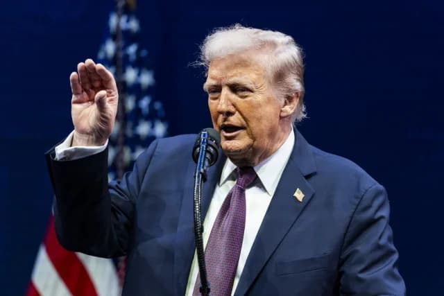 Trump critica el apoyo de la gobernadora de Nueva York a Mamdani