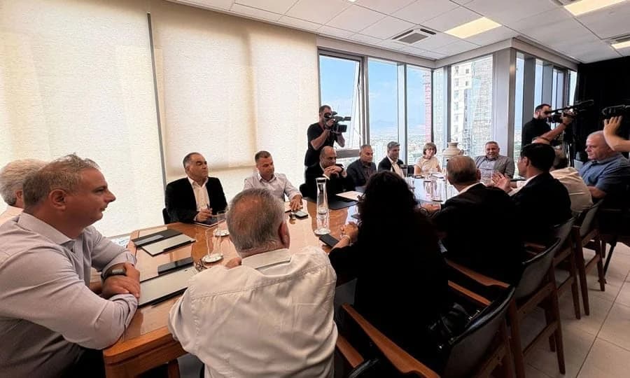 Αιμιλιανίδης: Αντισυνταγματική η ΑΤΑ στον ιδιωτικό τομέα