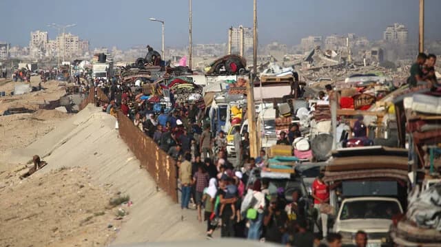 Gaza: Massenexodus von Palästinensern nach israelischen Bombardements